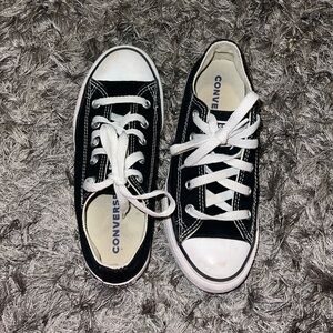 Black and white converse